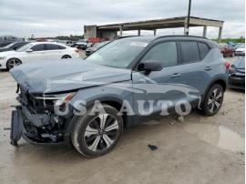 VOLVO XC40 RECHA 2023