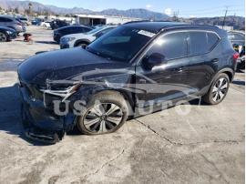 VOLVO XC40 RECHA 2023
