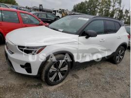 VOLVO XC40 RECHA 2023