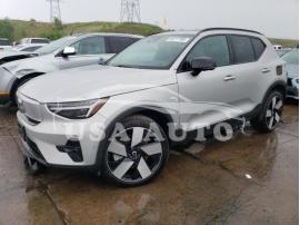 VOLVO XC40 RECHA 2023