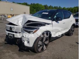 VOLVO XC40 RECHA 2023