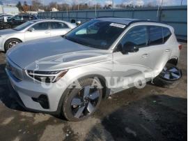 VOLVO XC40 RECHA 2023