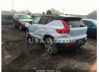 VOLVO XC40 2021