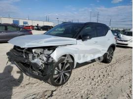 VOLVO XC40 RECHA 2021