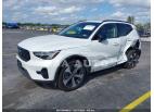 VOLVO XC40 B4 ULTIMATE DARK THEME 2023