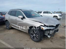 VOLVO XC60 B5 CORE 2023