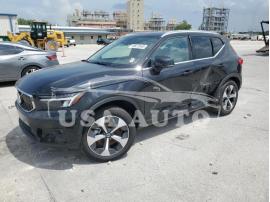 VOLVO XC40 T4 2023