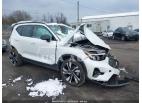 VOLVO XC40 B5 PLUS DARK THEME 2024