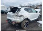 VOLVO XC40 B5 PLUS DARK THEME 2024