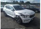 VOLVO XC40 CORE 2023