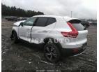 VOLVO XC40 CORE 2023