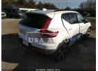 VOLVO XC40 PLUS DARK THEME 2023