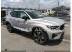 VOLVO XC40 ULTIMATE DARK THEME 2023