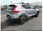 VOLVO XC40 ULTIMATE DARK THEME 2023